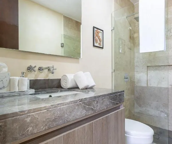 Hotel Kuukum 4*