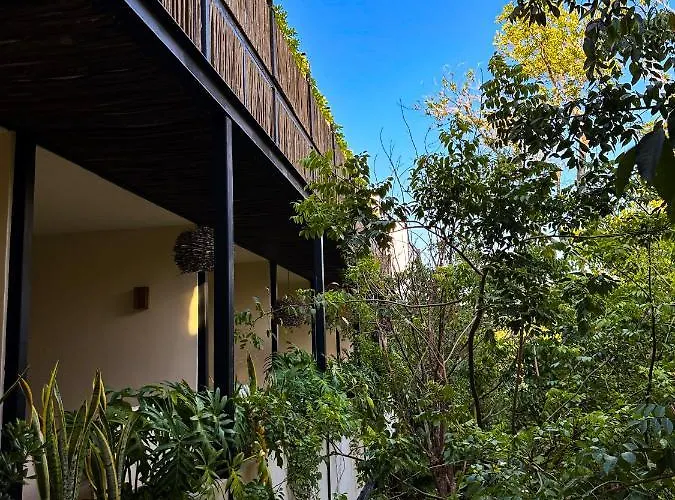 Hotel Kuukum 4*