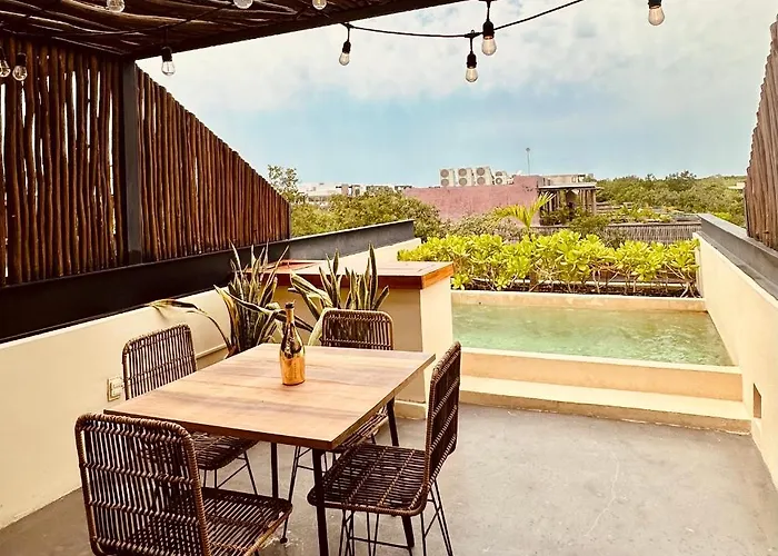 Hotel Kuukum 4*
