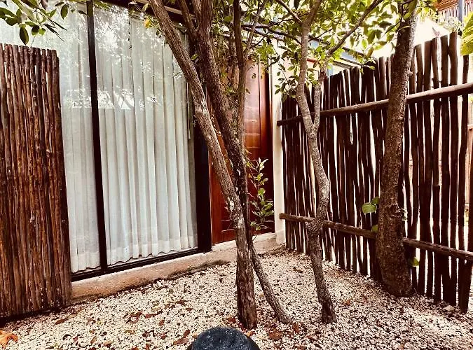 Kuukum Hotel 4*