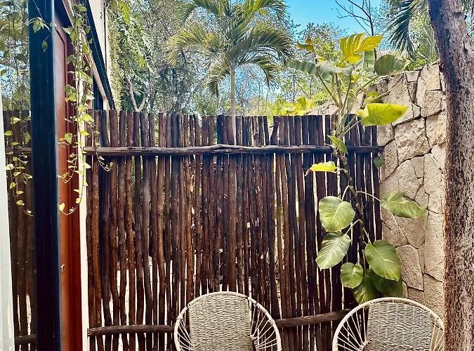 Kuukum Hotel 4*